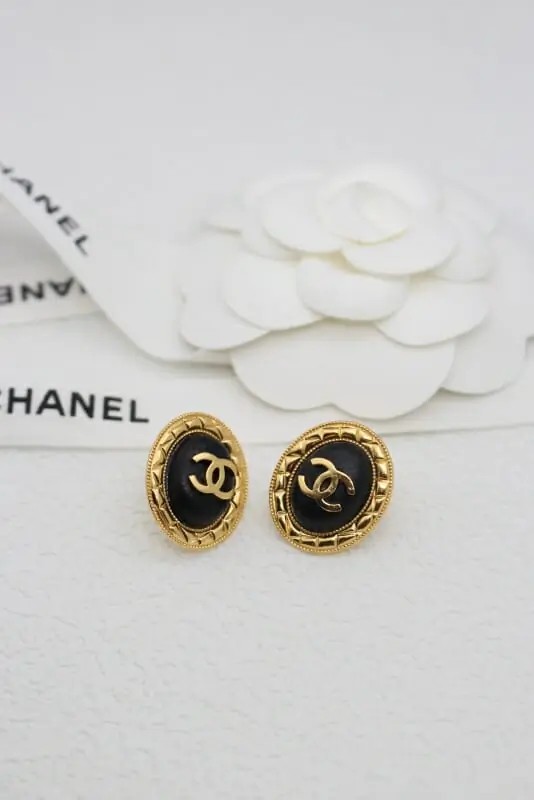 chanel boucles doreilles pour femme s_1253210